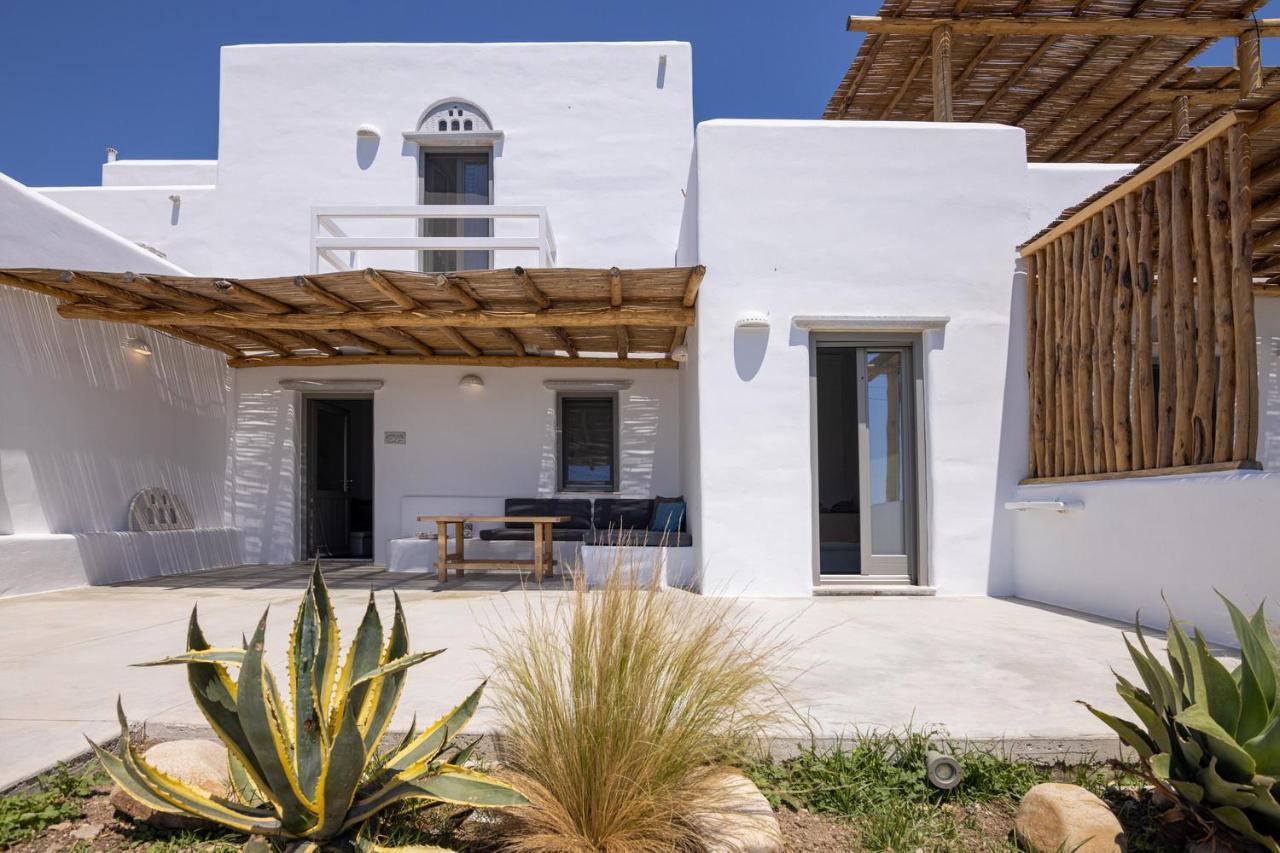 Big Blue Suites & Apartments Киониа Екстериор снимка