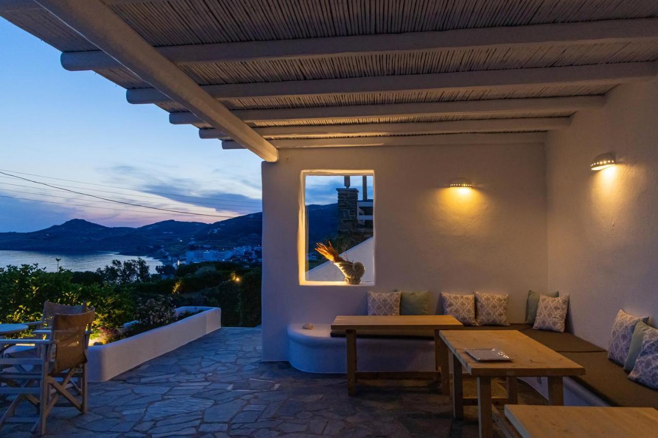 Big Blue Suites & Apartments Киониа Екстериор снимка