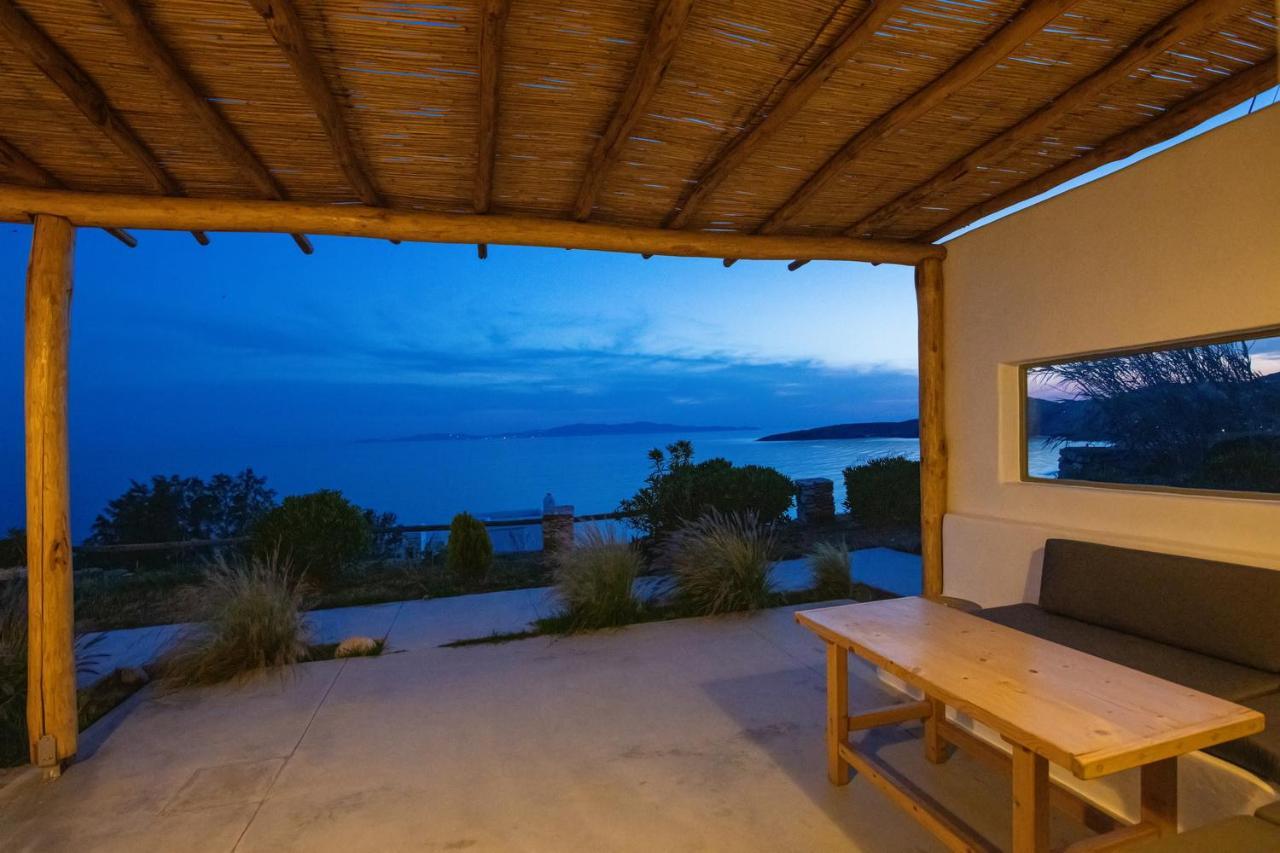 Big Blue Suites & Apartments Киониа Екстериор снимка
