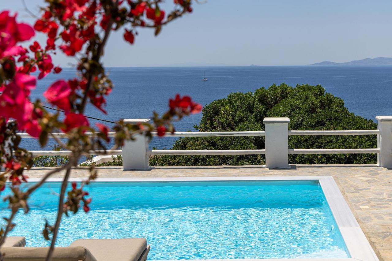Big Blue Suites & Apartments Киониа Екстериор снимка