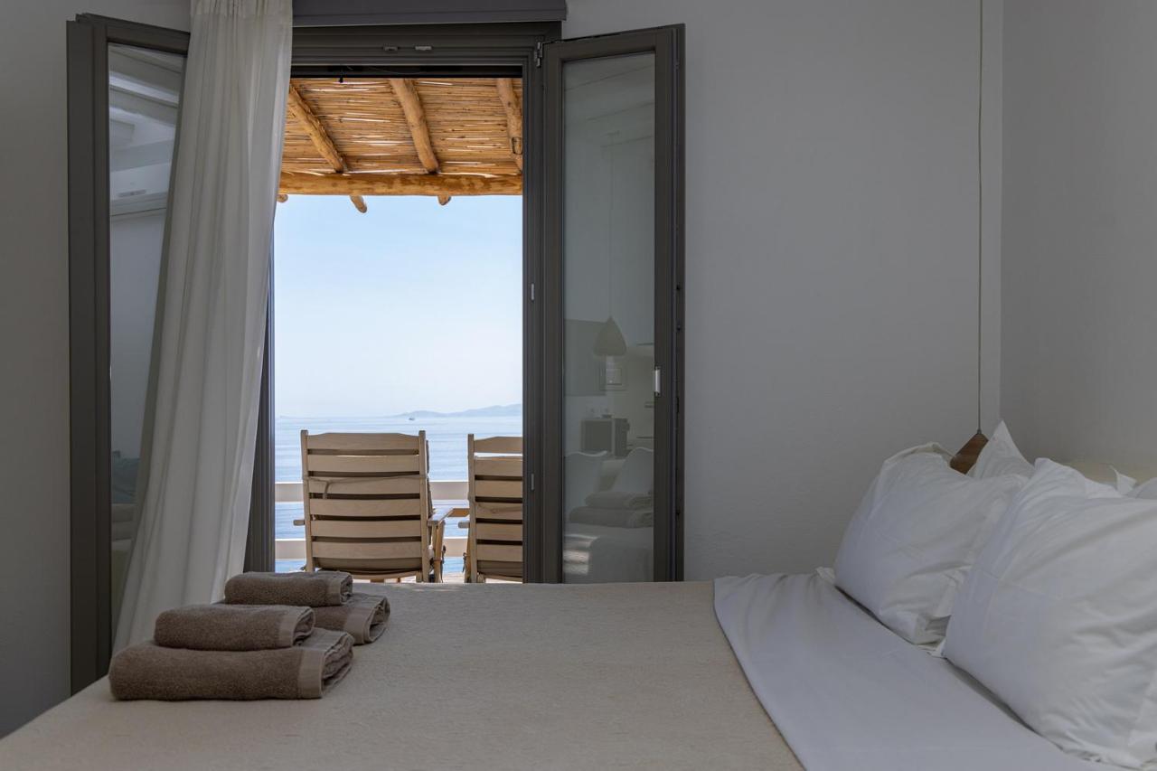 Big Blue Suites & Apartments Киониа Екстериор снимка