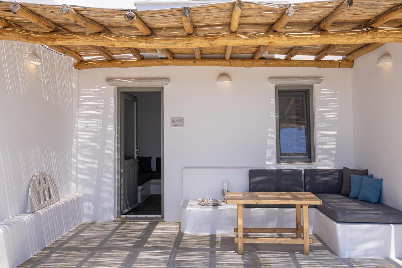 Big Blue Suites & Apartments Киониа Екстериор снимка