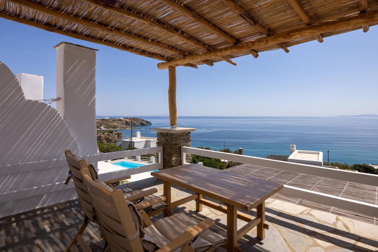 Big Blue Suites & Apartments Киониа Екстериор снимка