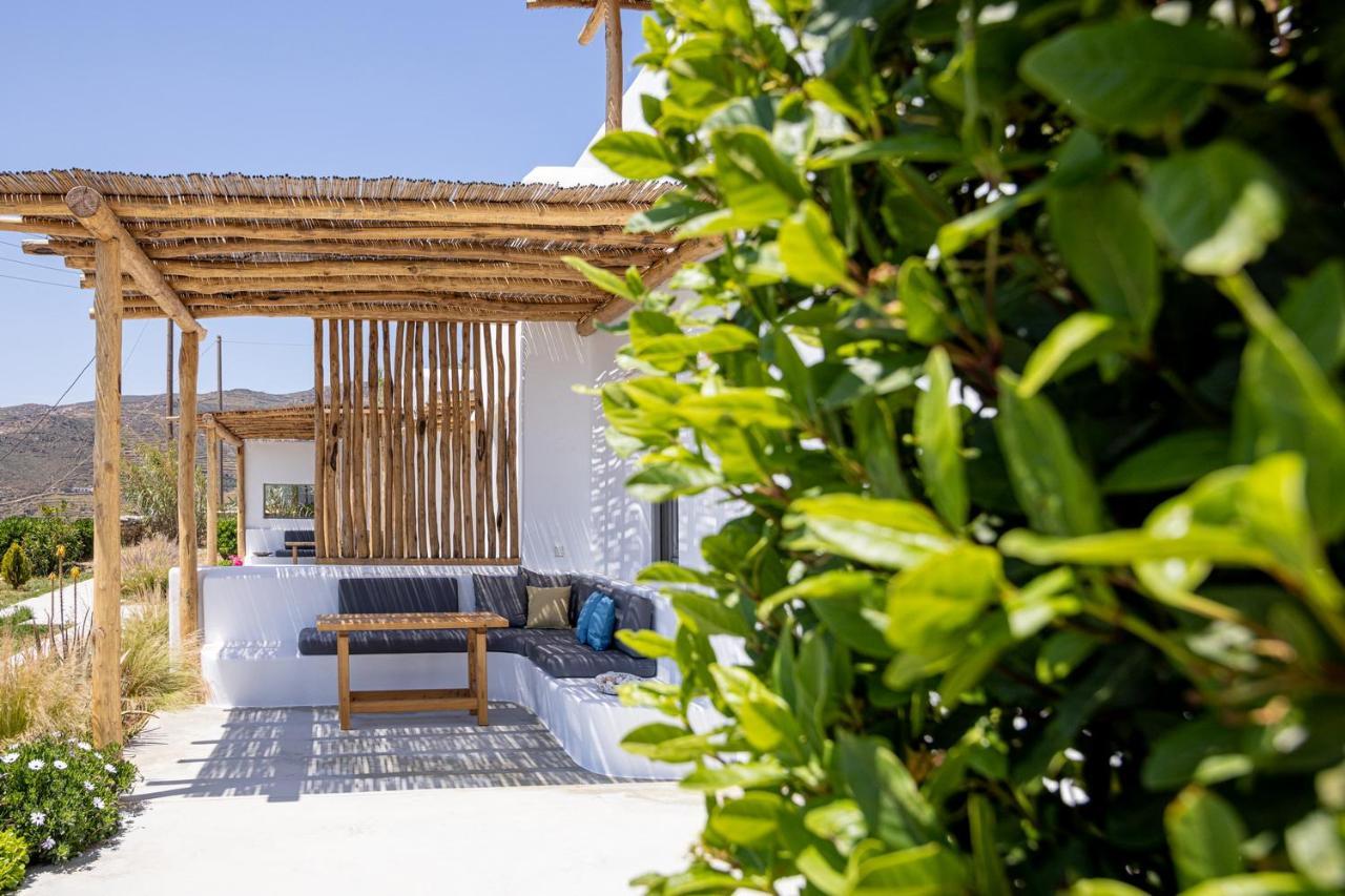 Big Blue Suites & Apartments Киониа Екстериор снимка