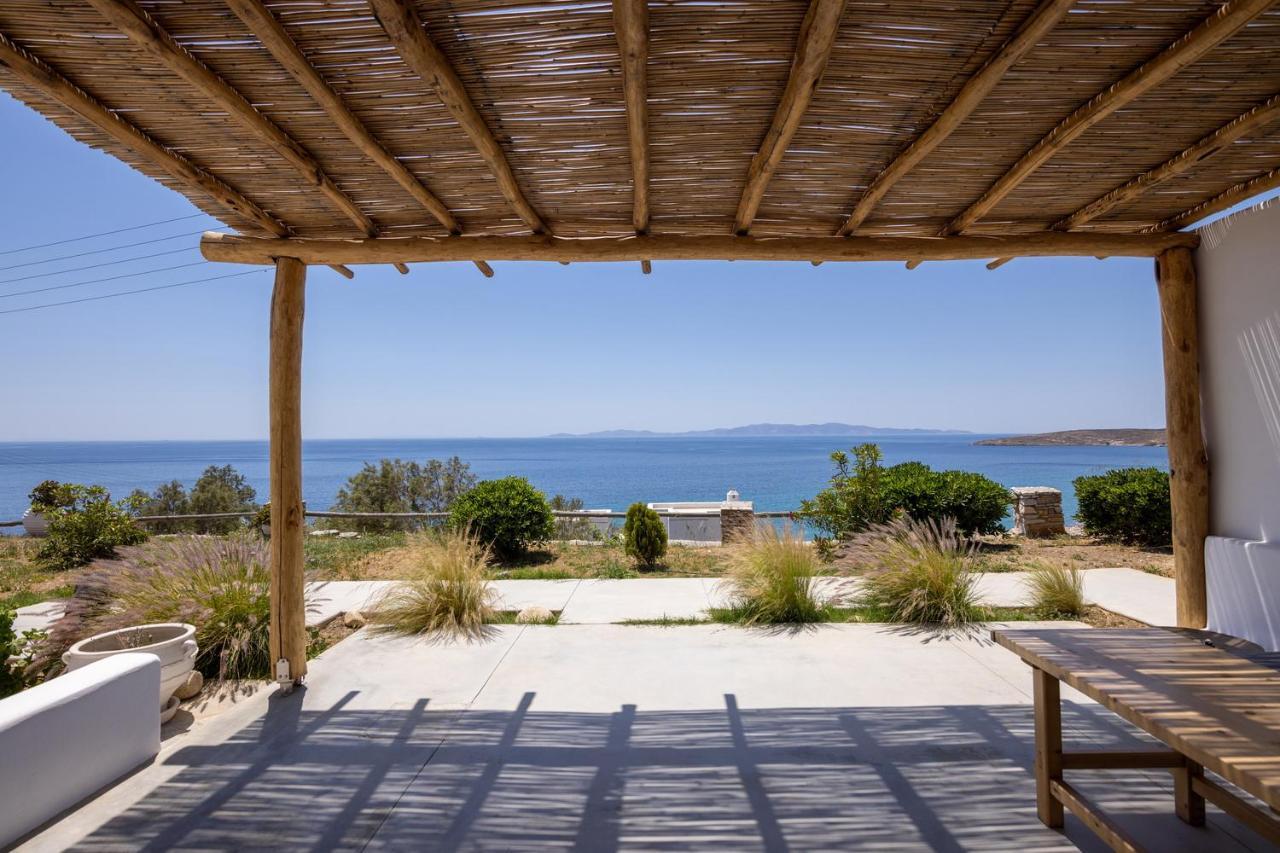 Big Blue Suites & Apartments Киониа Екстериор снимка