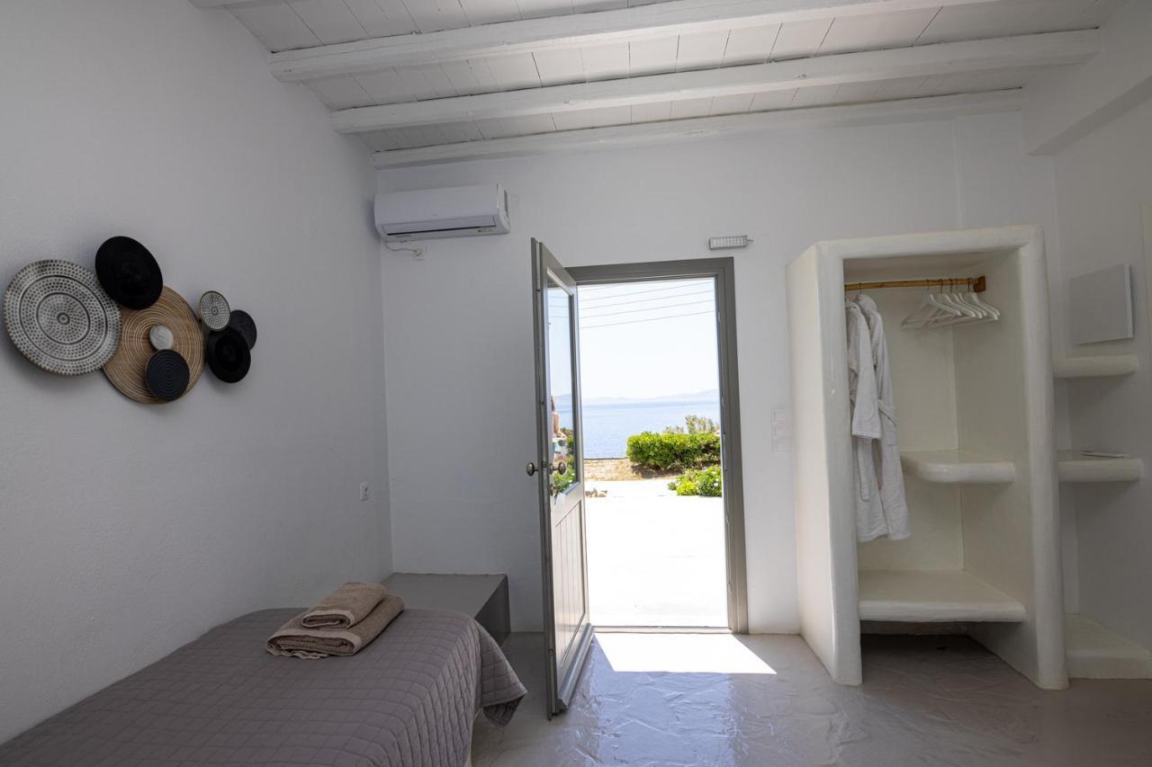 Big Blue Suites & Apartments Киониа Екстериор снимка
