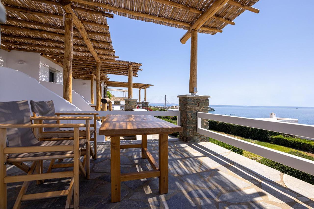 Big Blue Suites & Apartments Киониа Екстериор снимка