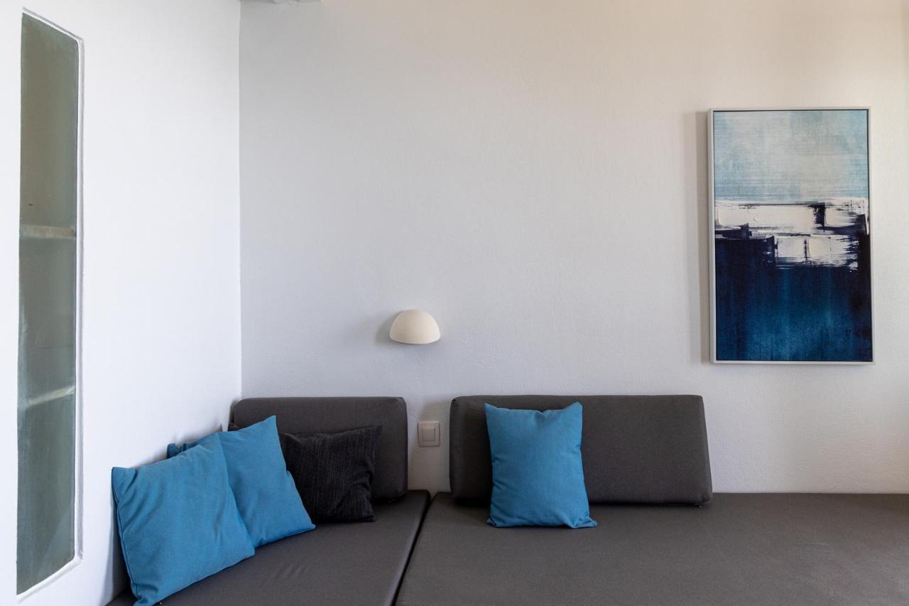 Big Blue Suites & Apartments Киониа Екстериор снимка
