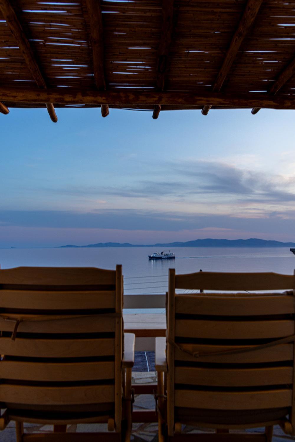 Big Blue Suites & Apartments Киониа Екстериор снимка